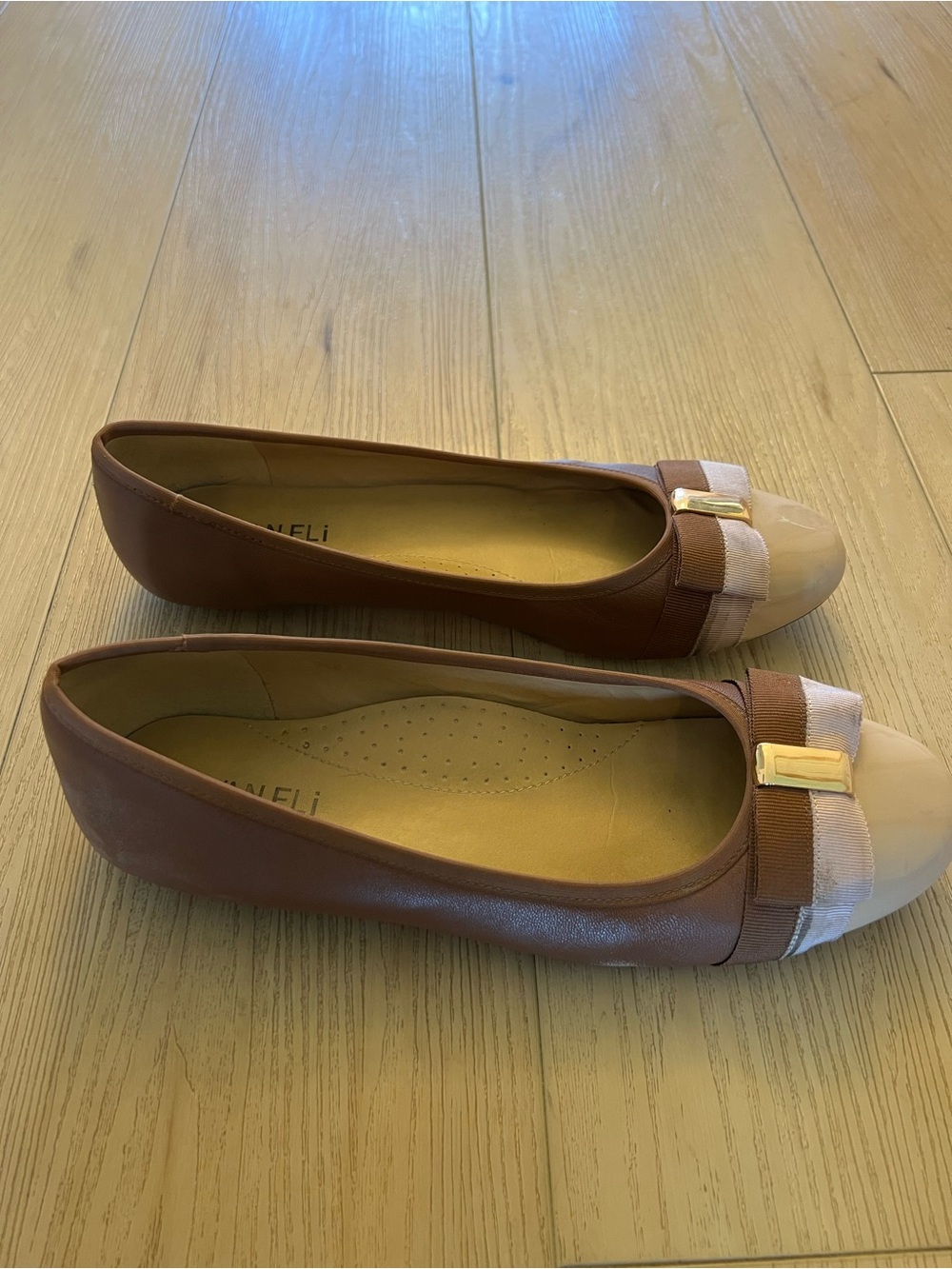 VANELi Dark Tan and Beige/Pink Cap Toe Women's Ballet Flats with Bow Accent